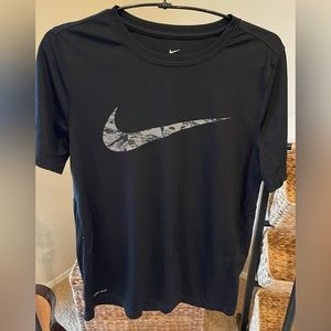 Nike Dri-Fit Shirt Sz XL (youth)
